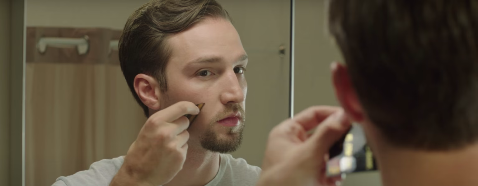 هل شفرة الوجه تكثف الشعر